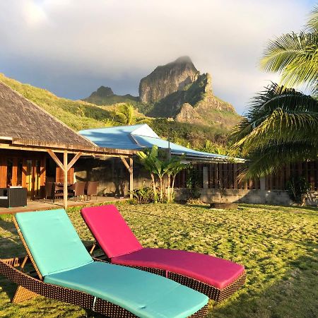 Bora Bora Waterfront Sunrise Villa Exterior photo